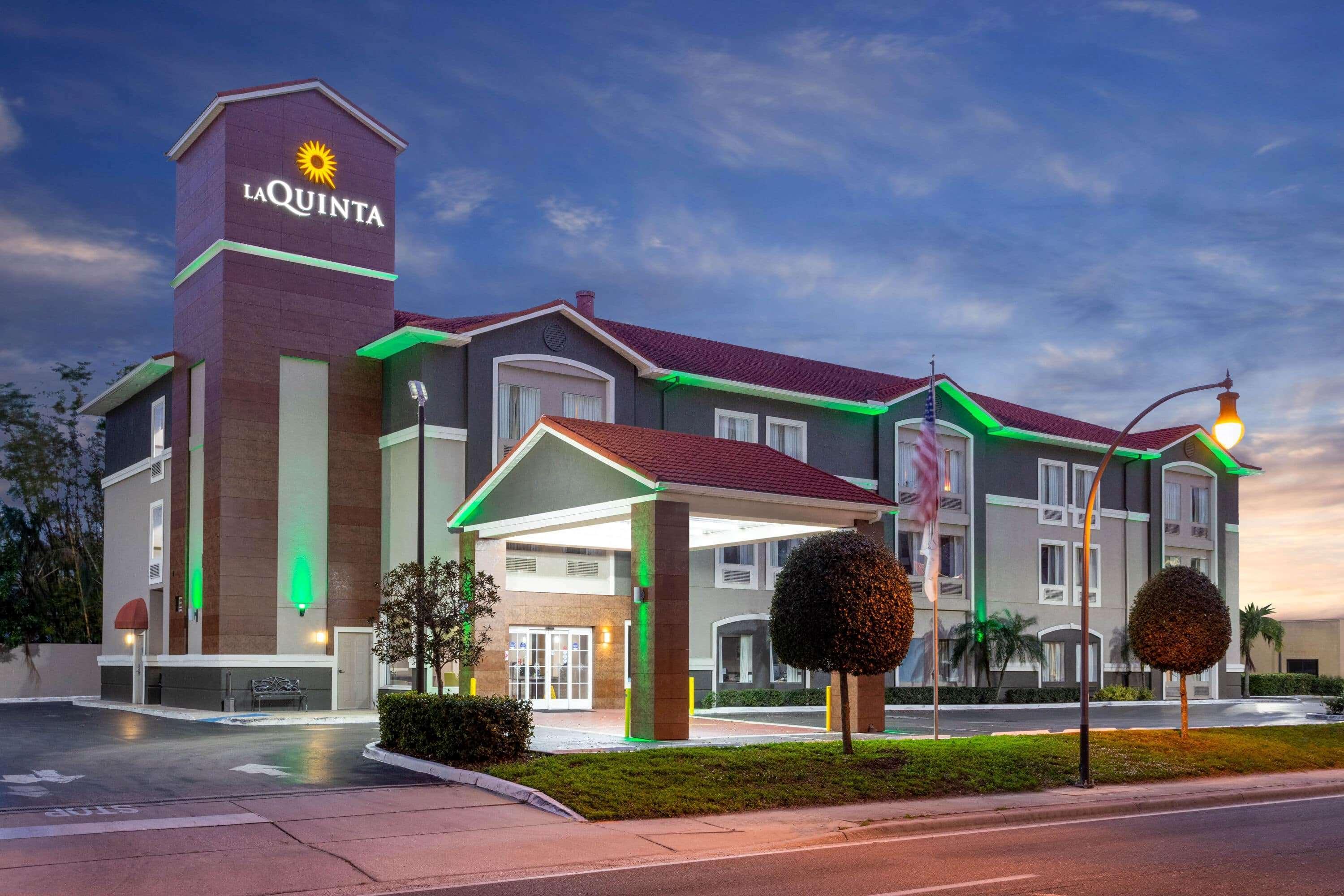 La Quinta By Wyndham Tampa Bay Area-Tampa South Hotel Eksteriør billede